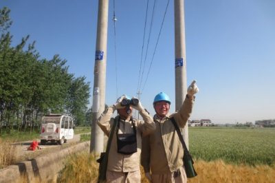 漣水供電公司深入田間地頭開展排查隱患活動 漣水供電公司深入田間地頭開展排查隱患活動