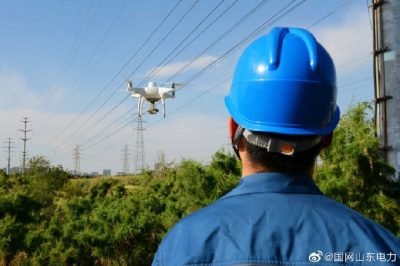 東營供電公司:無人機巡檢 穩(wěn)定線路運行 東營供電公司:無人機巡檢 穩(wěn)定線路運行