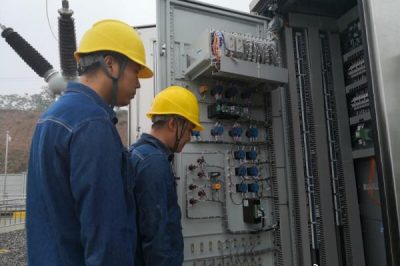 商洛供電公司對(duì)110千伏變電站進(jìn)行特巡 商洛供電公司對(duì)110千伏變電站進(jìn)行特巡