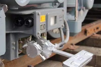 地鐵與高鐵一樣都是采用電力驅(qū)動 地鐵與高鐵一樣都是采用電力驅(qū)動