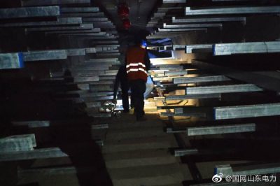 臨沂供電公司實施架空線路下地電纜敷設 臨沂供電公司實施架空線路下地電纜敷設