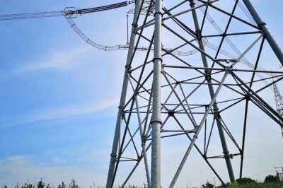 江蘇電科院開展特高壓東吳站至蘇通GIL南岸引接站1000千伏架空線路感應(yīng)電壓測試工作 江蘇電科院開展特高壓東吳站至蘇通GIL南岸引接站1000千伏架空線路感應(yīng)電壓測試工作