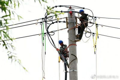 濟(jì)南電力對10千伏姜工線劉家支線檢修改造 濟(jì)南電力對10千伏姜工線劉家支線檢修改造