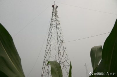 莒縣供電公司進(jìn)行35千伏安莊變電站配套線路鐵塔組裝工作 莒縣供電公司進(jìn)行35千伏安莊變電站配套線路鐵塔組裝工作
