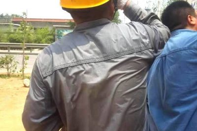 10千伏老林線順義分支帶電進(jìn)行跌落開關(guān)更換和絕緣護(hù)套加裝等工作 10千伏老林線順義分支帶電進(jìn)行跌落開關(guān)更換和絕緣護(hù)套加裝等工作