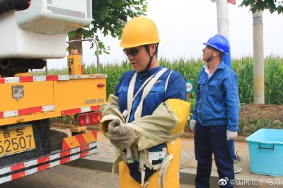 10千伏金泉線85號桿為牛泉鎮(zhèn)南劉家莊村機井灌溉設(shè)施接火送電 10千伏金泉線85號桿為牛泉鎮(zhèn)南劉家莊村機井灌溉設(shè)施接火送電