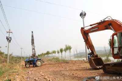 順利完成福山區(qū)高疃鎮(zhèn)10千伏湘里線因外力破壞造成線路跳閘搶修 順利完成福山區(qū)高疃鎮(zhèn)10千伏湘里線因外力破壞造成線路跳閘搶修