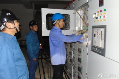 3天完成小區(qū)配套10千伏電纜敷設(shè)300米、環(huán)網(wǎng)柜5臺(tái)開關(guān)的接入工作