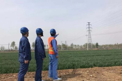唐縣供電公司進行線路巡視，消除線路設(shè)備隱患