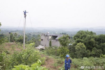 10千伏龍璧線四面山村馬家灣配變臺區(qū)安裝拉線 10千伏龍璧線四面山村馬家灣配變臺區(qū)安裝拉線