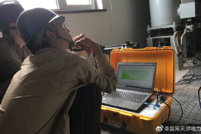天津電科院?jiǎn)T工在220千伏神舟站開(kāi)展組合電器局放定位工作 天津電科院?jiǎn)T工在220千伏神舟站開(kāi)展組合電器局放定位工作