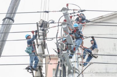 黃麓鎮(zhèn)10千伏區(qū)直105線等高壓線路進行電纜入地改造 黃麓鎮(zhèn)10千伏區(qū)直105線等高壓線路進行電纜入地改造