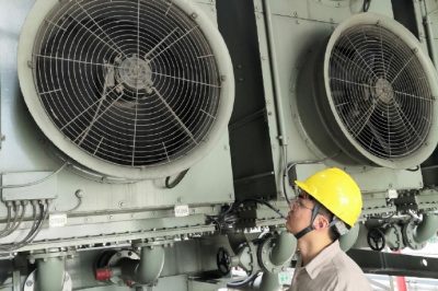 江蘇檢修公司開(kāi)展換流變風(fēng)扇異響更換工作
