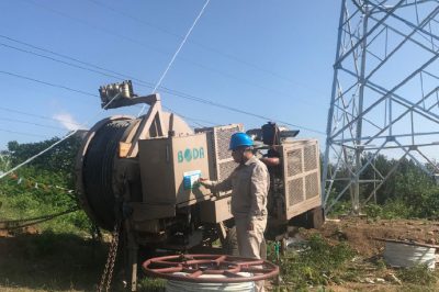 檢查薊州徐各莊35kV變電站擴工程架空部分張力機狀態(tài) 檢查薊州徐各莊35kV變電站擴工程架空部分張力機狀態(tài)