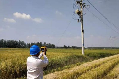 明山供電所對轄區(qū)線路設備及配變臺區(qū)進行巡視檢查 明山供電所對轄區(qū)線路設備及配變臺區(qū)進行巡視檢查