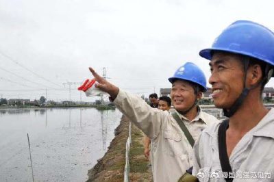 高郵市供電公司巡檢52條總長(zhǎng)930千米的輸電線路 高郵市供電公司巡檢52條總長(zhǎng)930千米的輸電線路