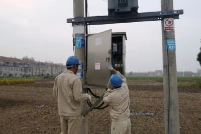 淮安供電公司漏?！鞍衙}問診”確保國慶安全