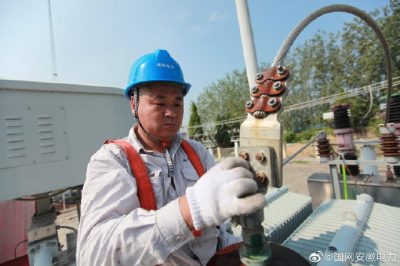 渦陽35千伏順河變電站進行檢修消缺 渦陽35千伏順河變電站進行檢修消缺