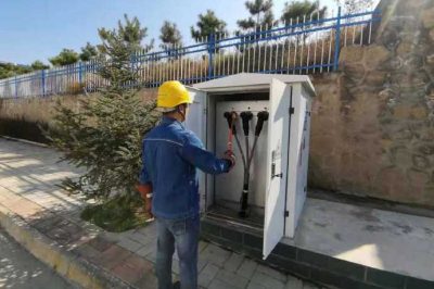 洛川縣供電公司對(duì)洛川縣果庫(kù)群開展巡視檢查