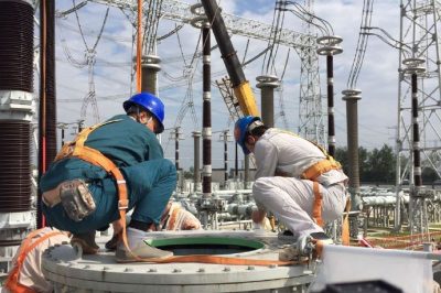 泰州換流站1號(hào)主變高中壓GOE套管更換 泰州換流站1號(hào)主變高中壓GOE套管更換
