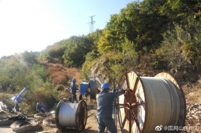 桃村T接廟后段線路工程開展架線工作 桃村T接廟后段線路工程開展架線工作