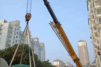 錦繡華庭小區(qū)開展降壓改造工程 錦繡華庭小區(qū)開展降壓改造工程