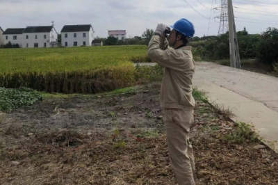 保電線(xiàn)路和三跨區(qū)段進(jìn)行特巡工作