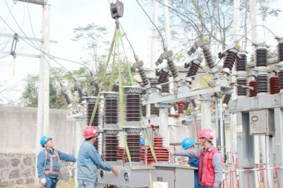 三甲35千伏變電站35千伏間隔擴(kuò)建工程現(xiàn)場 三甲35千伏變電站35千伏間隔擴(kuò)建工程現(xiàn)場