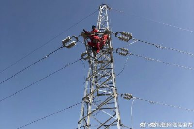 儀征市供電公司完成110千伏線路附引流線安裝施工 儀征市供電公司完成110千伏線路附引流線安裝施工