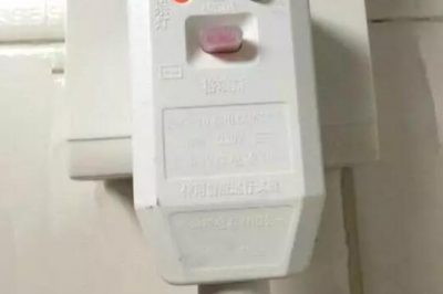 電熱水器是一直開著省電還是用時再開省電？