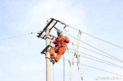 10千伏華騰線進(jìn)行升級(jí)改造工作