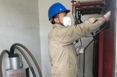 500千伏張家港變進行站用變小修預(yù)試工作 500千伏張家港變進行站用變小修預(yù)試工作