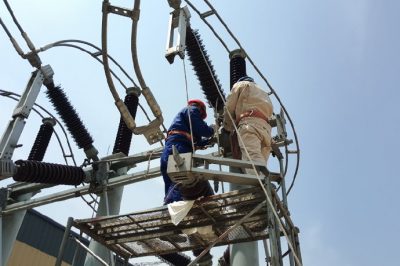 南UPFC站開展檢修 對刀閘進(jìn)行局部拆解