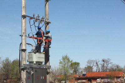 彭格莊村進行線路增容改建工程 彭格莊村進行線路增容改建工程
