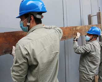 封堵廠房大門為哪般？