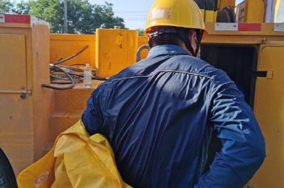 10千伏線路進(jìn)行帶電接引流線工作 10千伏線路進(jìn)行帶電接引流線工作