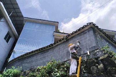 為客戶更換舊墻擔(dān)、安裝新墻擔(dān)