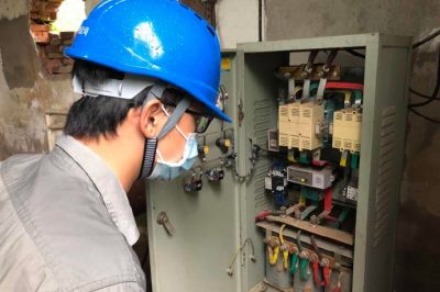 更換老化的線路和開關(guān)設(shè)備 更換老化的線路和開關(guān)設(shè)備