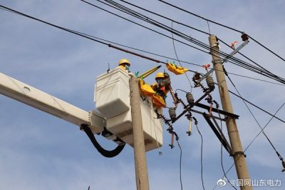 帶電拆除廢棄的弓子線 帶電拆除廢棄的弓子線