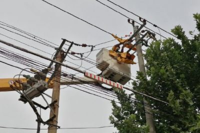 完成帶電處理設(shè)備放電作業(yè) 完成帶電處理設(shè)備放電作業(yè)