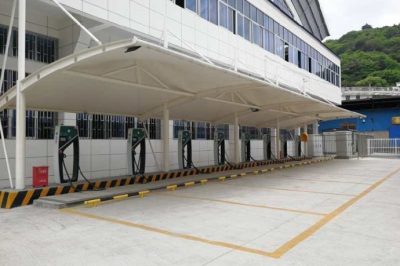 借力“新基建”東風 充電樁建設(shè)按下“加速鍵”