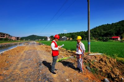 維修10千伏線路電桿C相導(dǎo)線故障 維修10千伏線路電桿C相導(dǎo)線故障