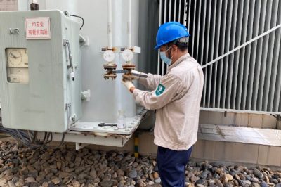 密切跟蹤主變油樣，保障設備安全運行