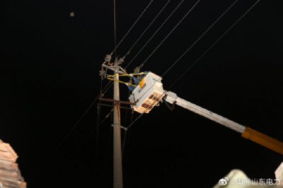 對10千伏膠工線和西郊線進(jìn)行升級改造工作 對10千伏膠工線和西郊線進(jìn)行升級改造工作