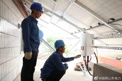 對起鳳鎮(zhèn)夏莊村光伏發(fā)電設(shè)備進(jìn)行上門巡檢