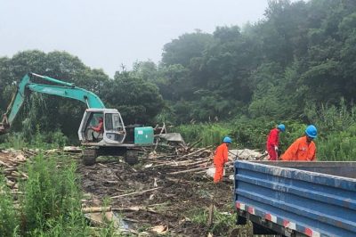 重拳出擊 拆除電力設(shè)施保護(hù)范圍違章搭建物 重拳出擊 拆除電力設(shè)施保護(hù)范圍違章搭建物