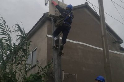 針對(duì)轄區(qū)內(nèi)漁民村、鄉(xiāng)政府小區(qū)臺(tái)區(qū)和沿河渠線路的桿塔進(jìn)行巡視