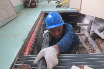 對10千伏開關(guān)柜的一次設(shè)備、二次設(shè)備敷設(shè)電纜