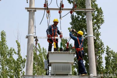 對轄區(qū)10千伏線路、配電臺區(qū)設備進行巡視消缺