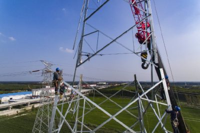 渠陽~南蔡500千伏線路工程組塔施工